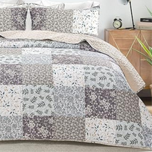 Load image into Gallery viewer, Light Grey Floral Patchwork 3 Piece Bedding Quilt Set
