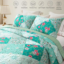 Load image into Gallery viewer, Light Green Floral Patchwork 3 Piece Bedding Quilt Set
